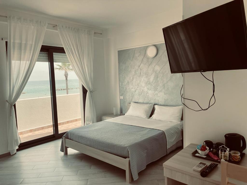 Carfagnini Rooms Termoli Buitenkant foto